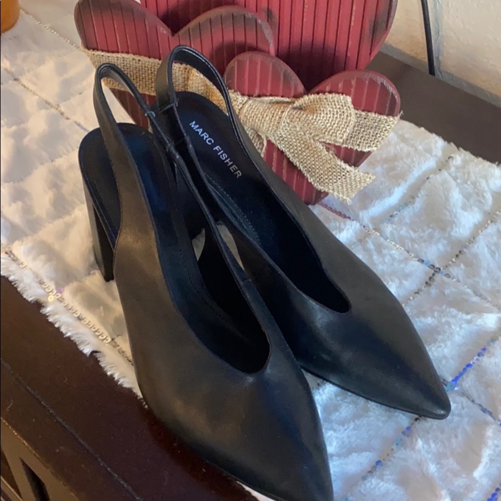 Black leather dress shoes